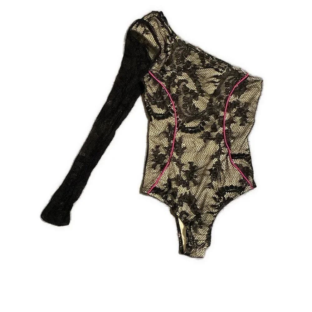 bebe addiction Sexy lace one long sleeve black beige pink bodysuit Xs